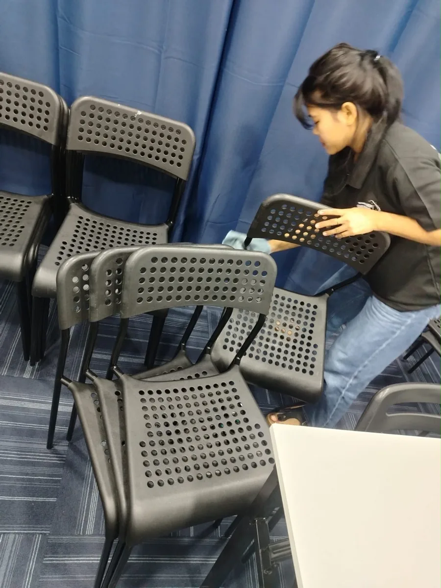 Thorough chair wiping