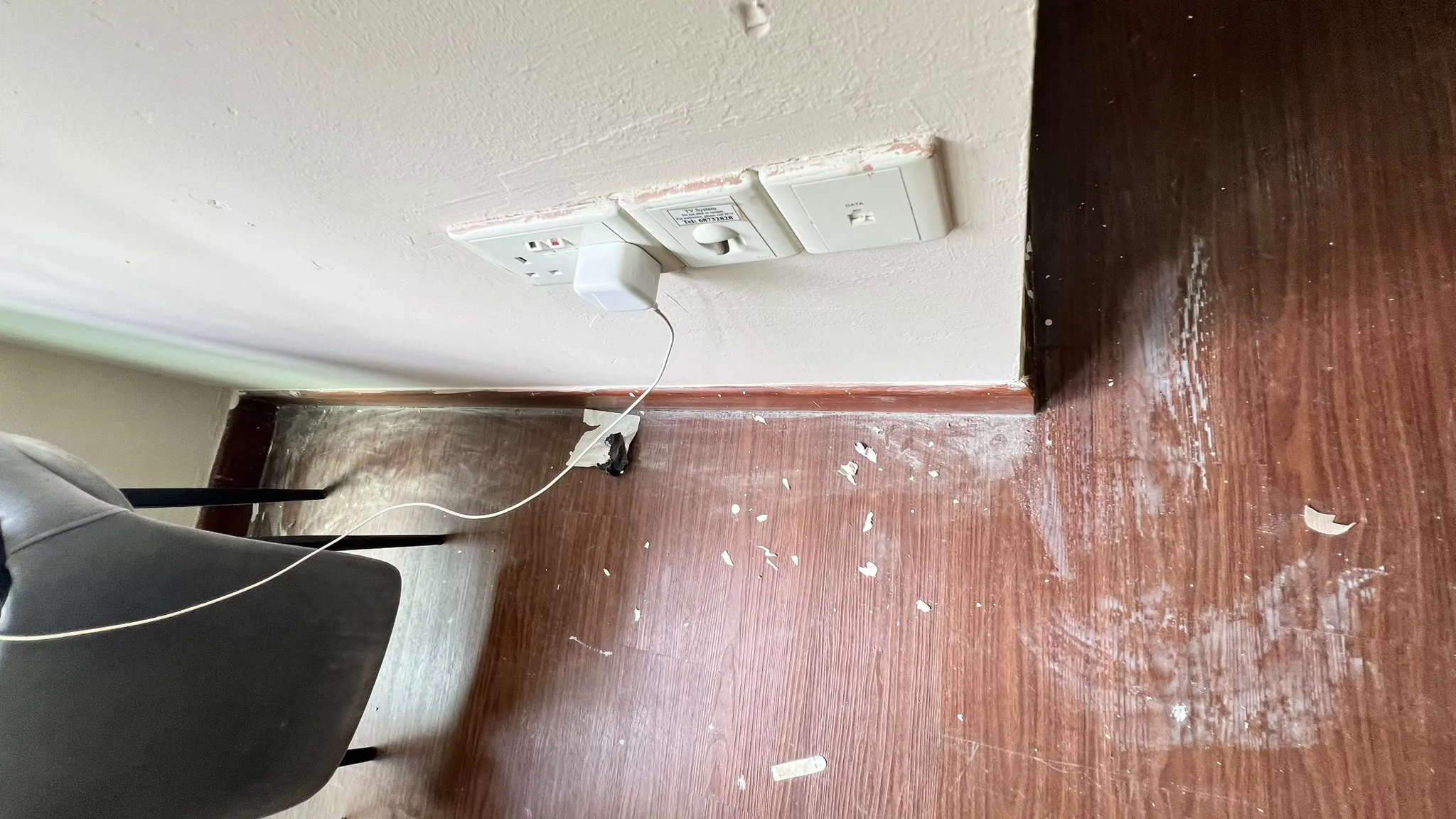 Flooring before cleaning โ heavy dust buildup throughout